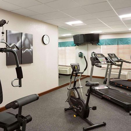 Country Inn & Suites By Radisson, Grand Rapids Airport, Mi Bagian luar foto