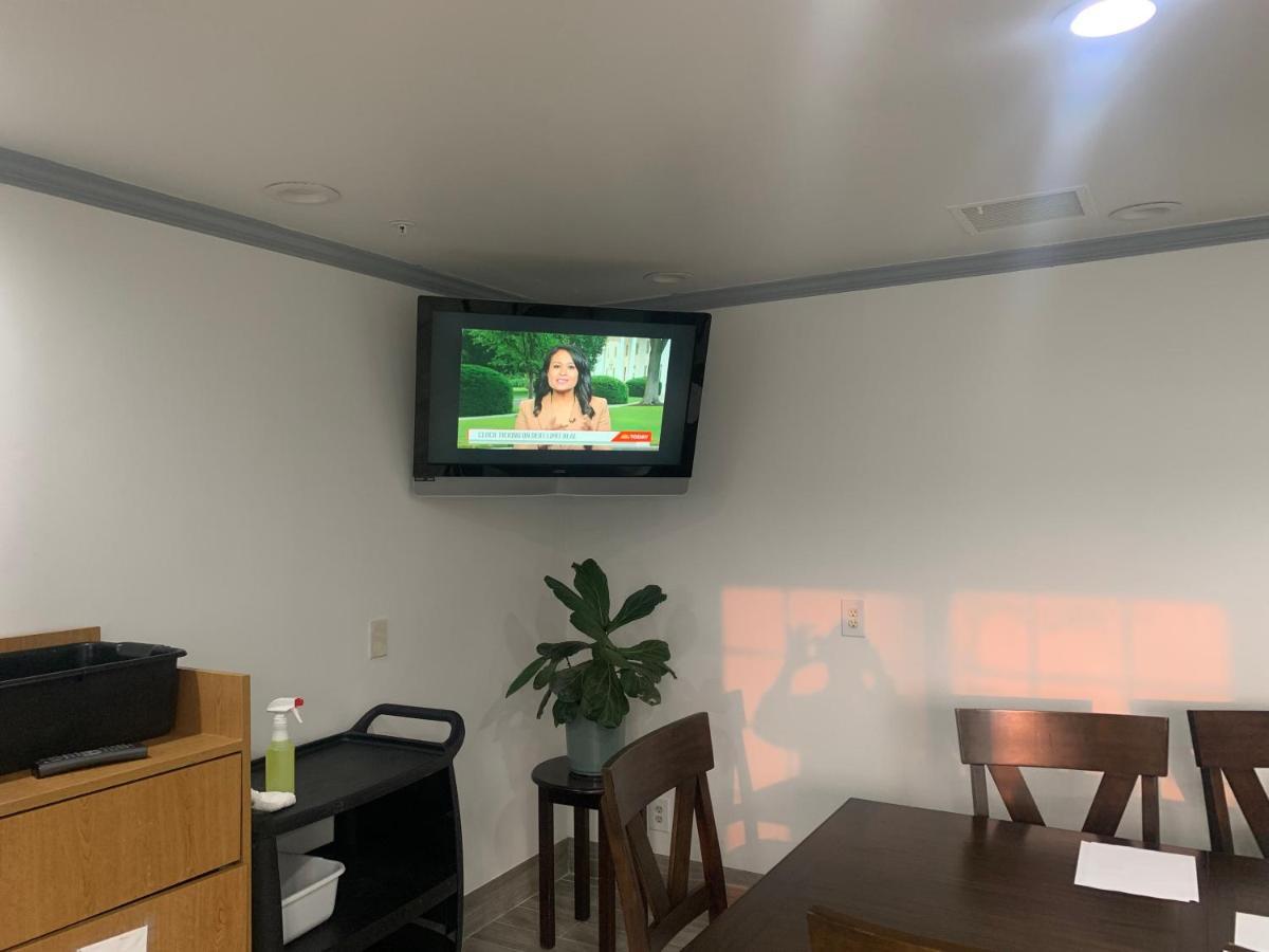 Country Inn & Suites By Radisson, Grand Rapids Airport, Mi Bagian luar foto