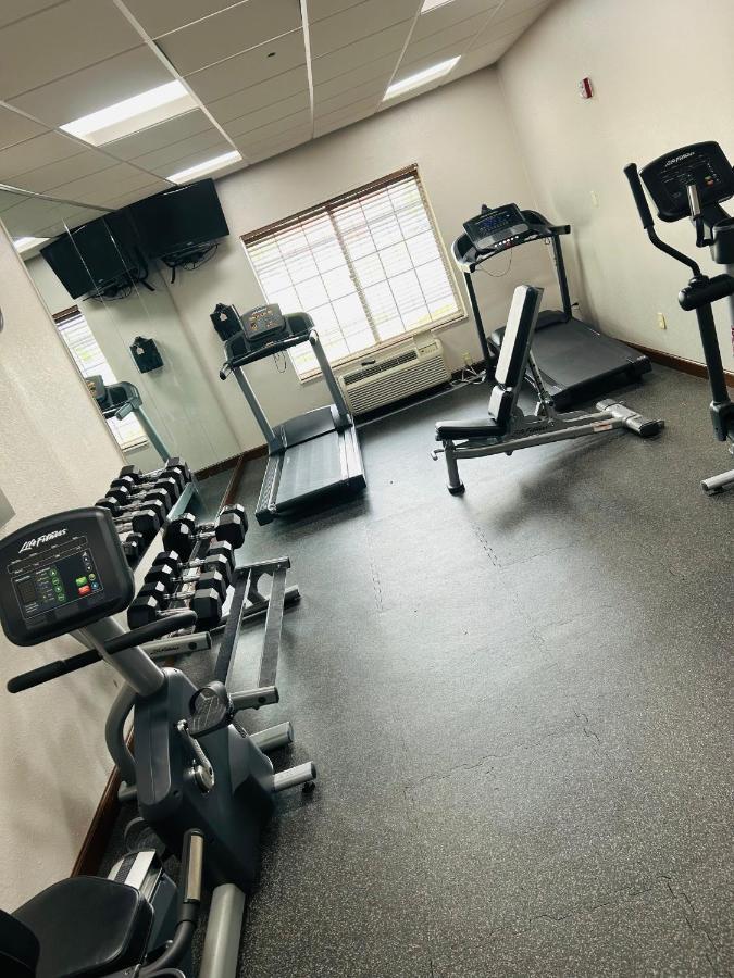 Country Inn & Suites By Radisson, Grand Rapids Airport, Mi Bagian luar foto