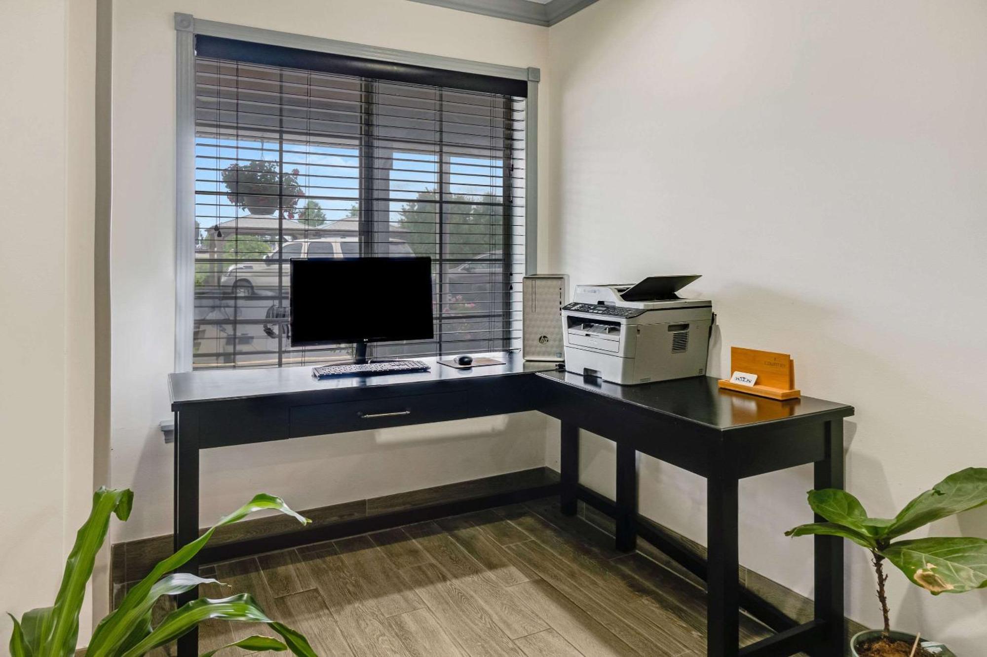 Country Inn & Suites By Radisson, Grand Rapids Airport, Mi Bagian luar foto