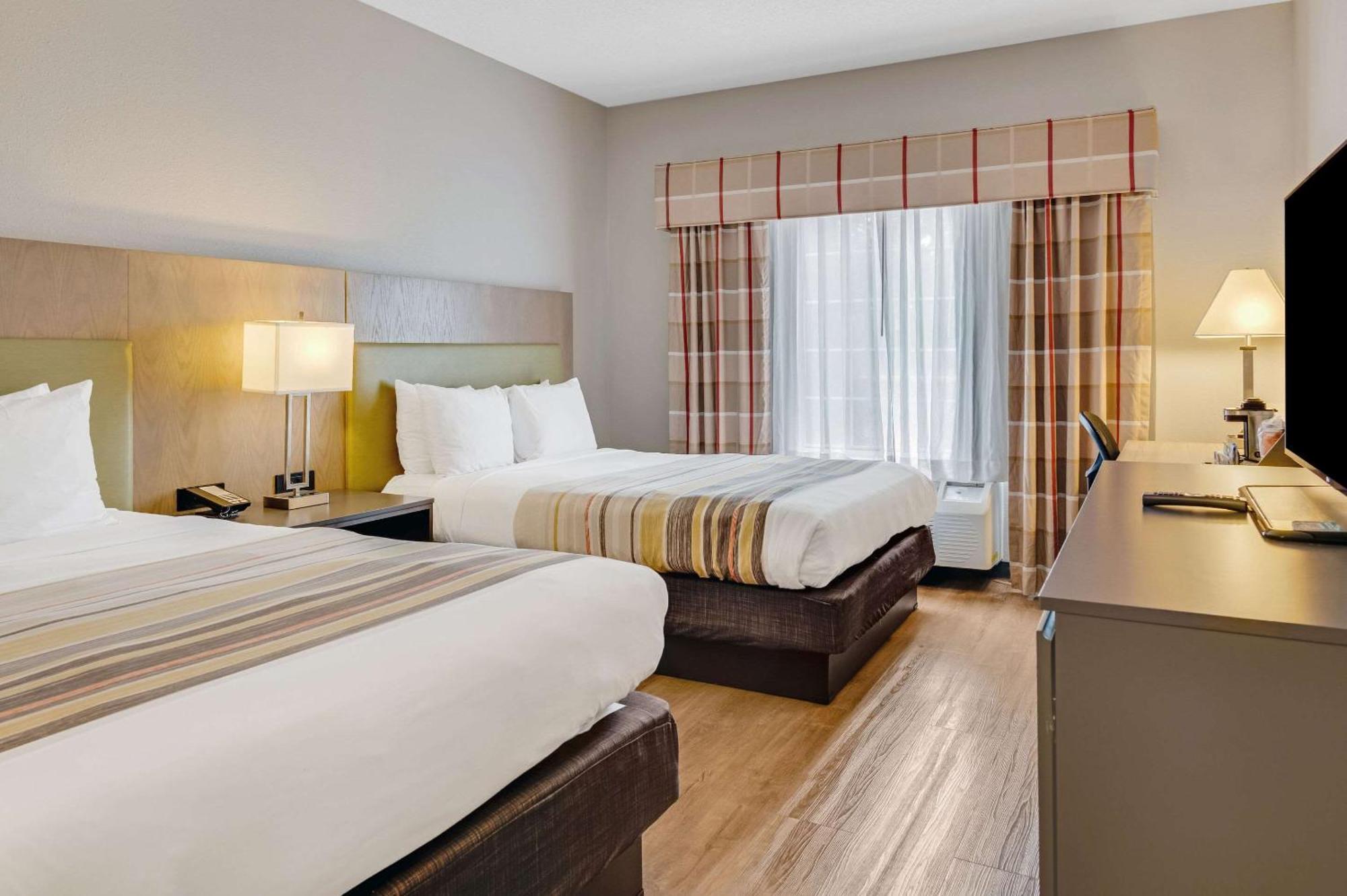Country Inn & Suites By Radisson, Grand Rapids Airport, Mi Bagian luar foto