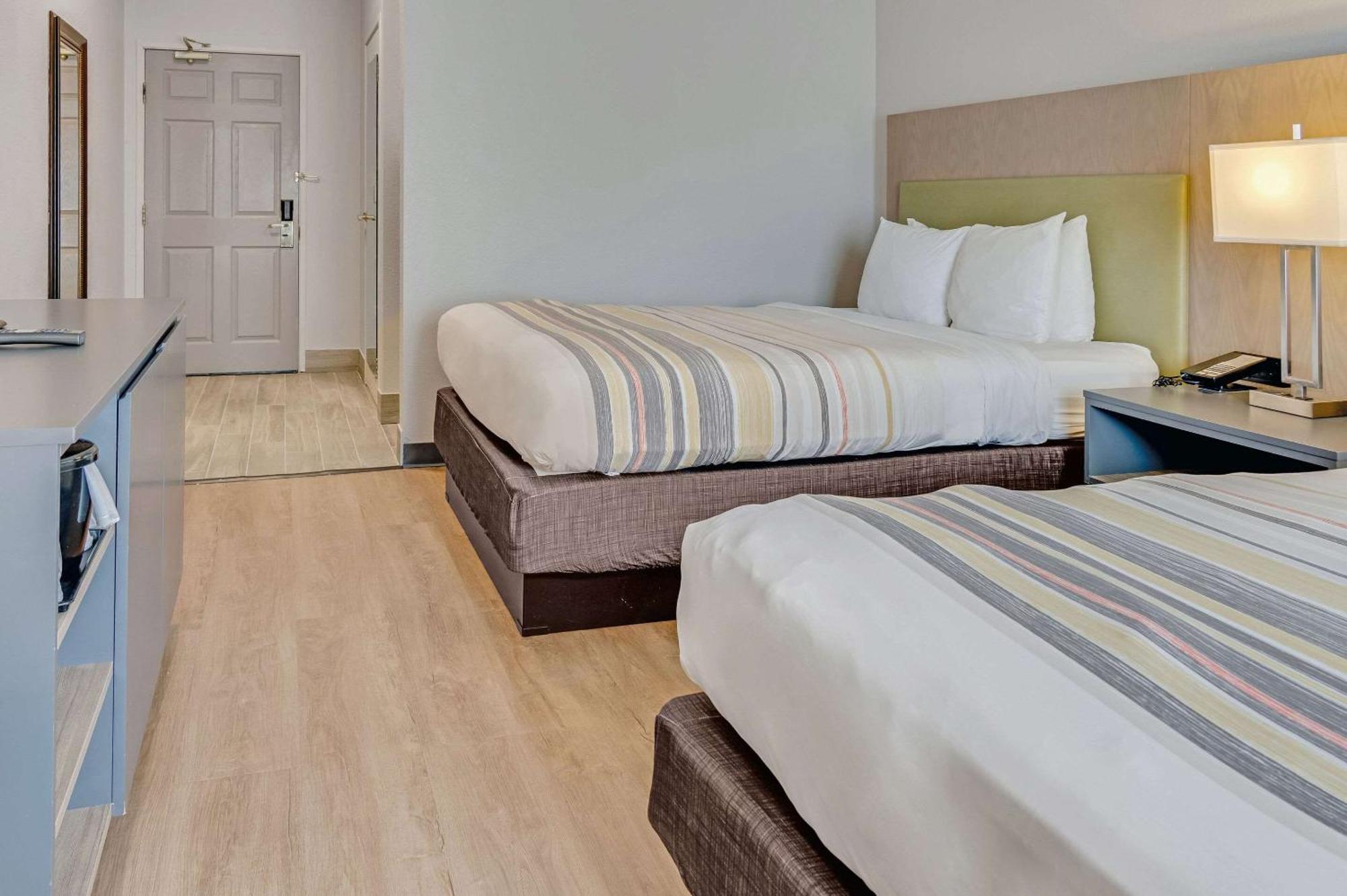 Country Inn & Suites By Radisson, Grand Rapids Airport, Mi Bagian luar foto