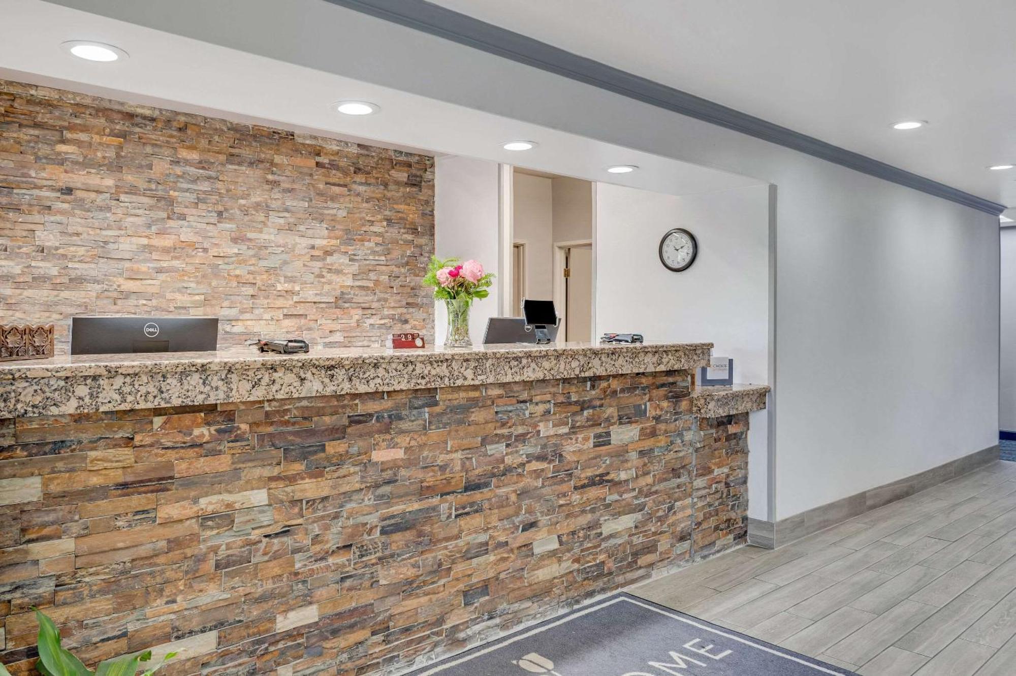 Country Inn & Suites By Radisson, Grand Rapids Airport, Mi Bagian luar foto